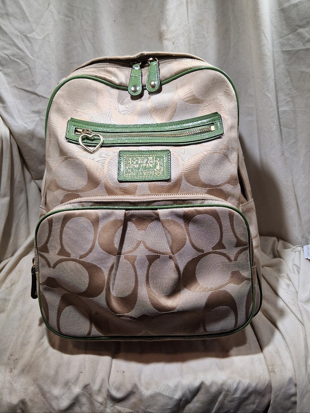 Coach signature daisy poppy outline rucksack backpack